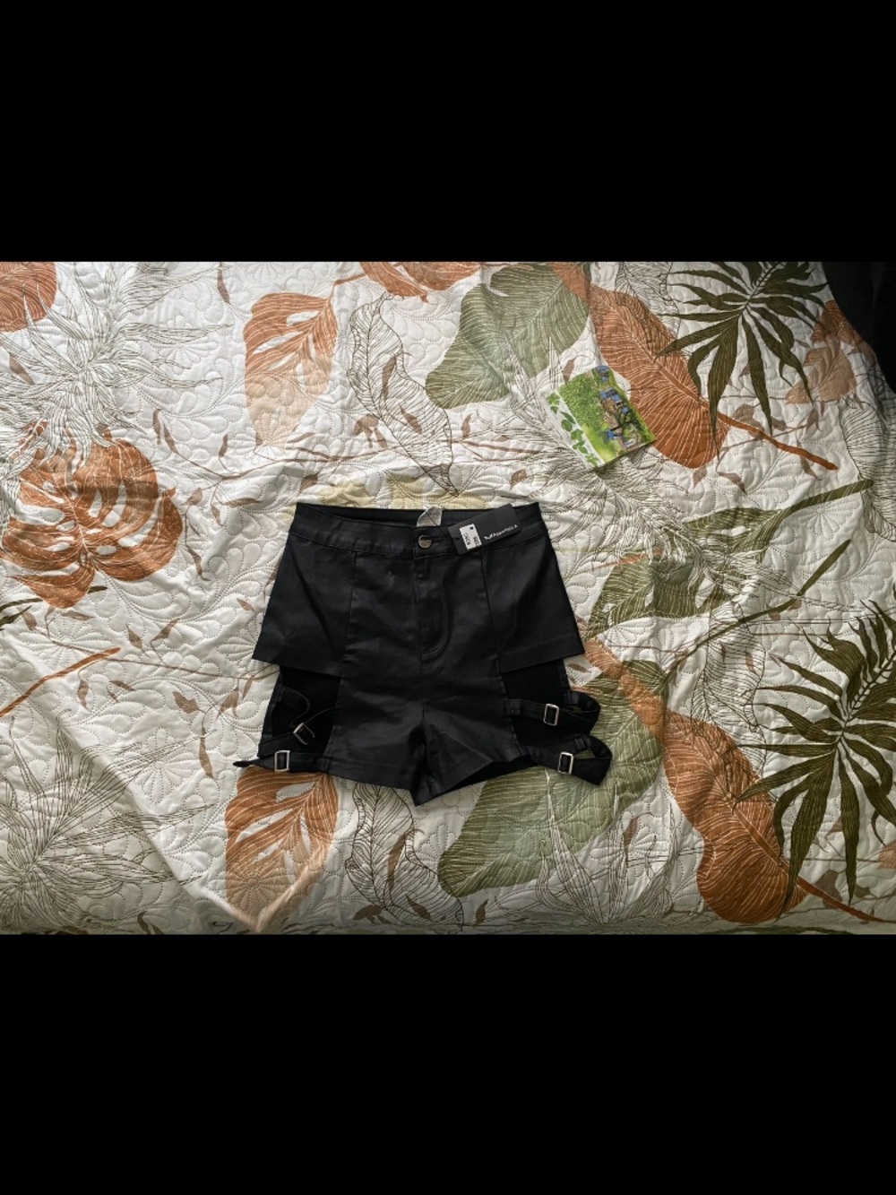 Women grunge shorts